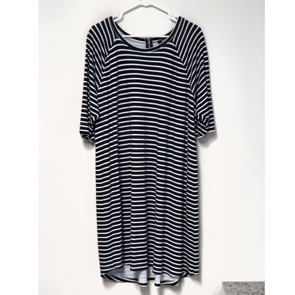 Premise Plus Size Striped T Shirt Style Dress